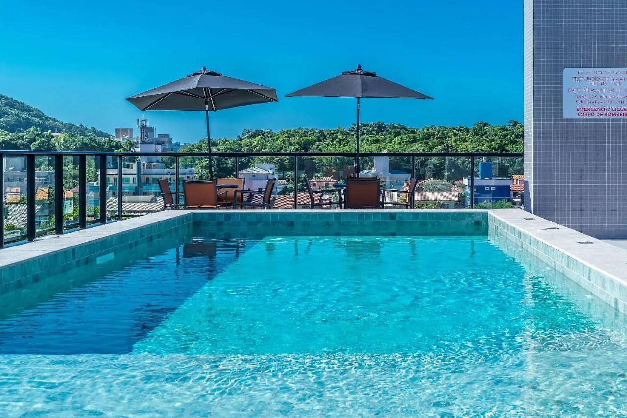 Adra 01 - Apartamento Garden No Centro De Bombinhas - Finamente Mobiliado E Decorado - Rooftop Com Piscina E Academia - A Poucos Metros Da Praia - Apartman