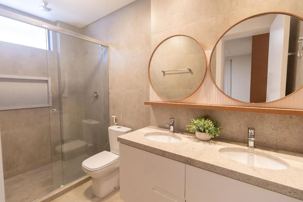 Adra 01 - Apartamento Garden No Centro De Bombinhas - Finamente Mobiliado E Decorado - Rooftop Com Piscina E Academia - A Poucos Metros Da Praia - 0*,