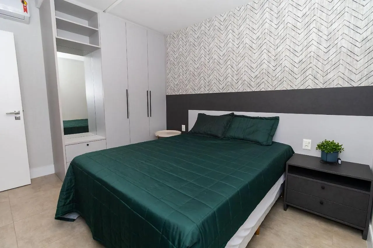 Adra 01 - Apartamento Garden No Centro De Bombinhas - Finamente Mobiliado E Decorado - Rooftop Com Piscina E Academia - A Poucos Metros Da Praia - Apartman