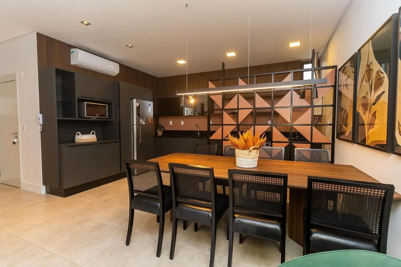 Apartment Adra Garden Apartments: Rooftop Pool & Beach Proximity in Bombinhas